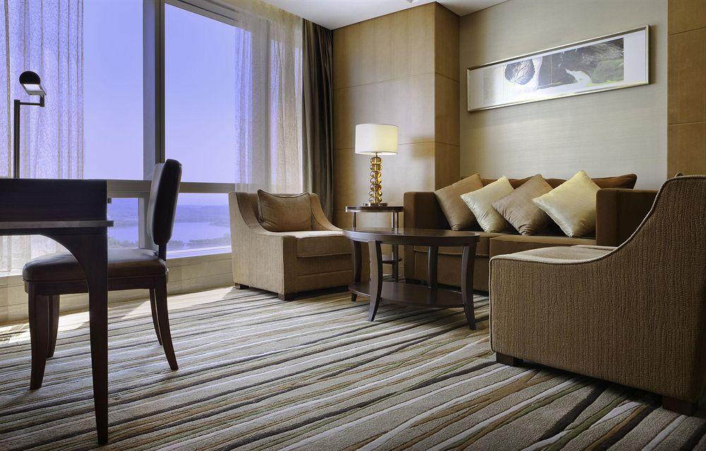 The Westin Nanjing Xuanwu Lake Eksteriør bilde