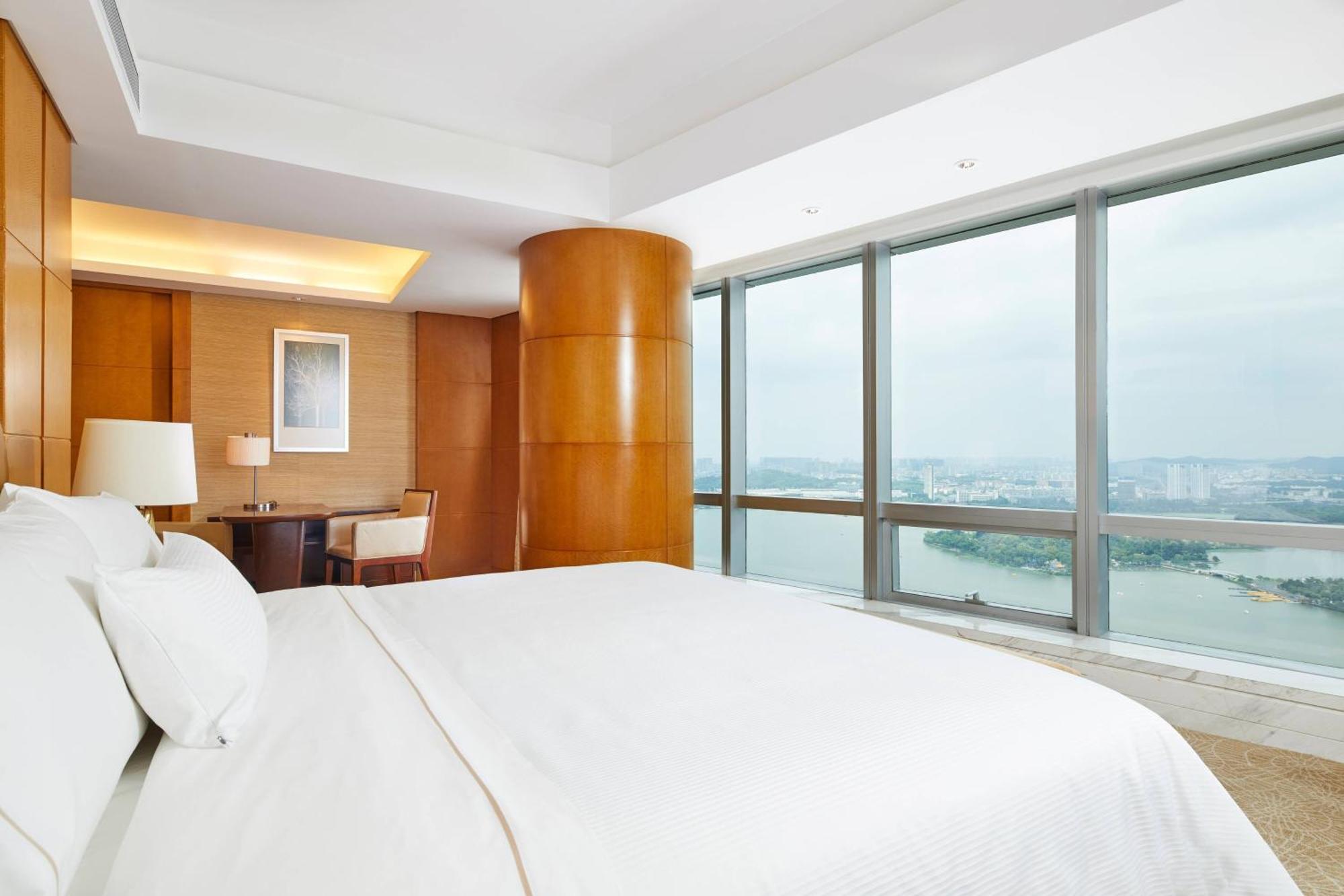 The Westin Nanjing Xuanwu Lake Eksteriør bilde